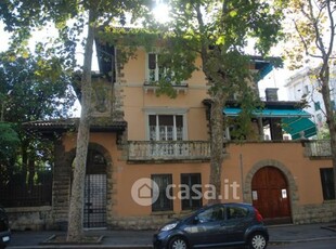 Villa in Vendita in Via Giordano Bruno 3 a Genova