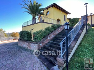 Villa in Vendita in Via Montorzo 22 a San Miniato