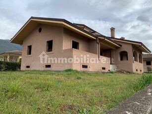 Villa nuova a Broccostella - Villa ristrutturata Broccostella
