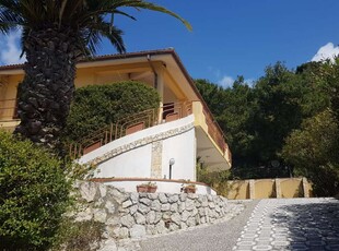 Villa panoramica sul mare, contrada Montesole, Licata