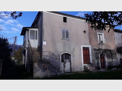 Casa Indipendente in vendita a Cervaro, via Macerine, 1 - Cervaro, FR