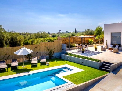 Casa a Avola con piscina, giardino e barbecue