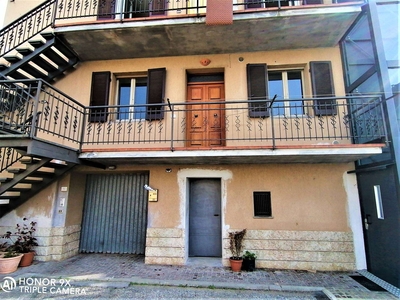 Appartamento indipendente in Piazza Delle Magnolie in zona Santa Maria a Monteleone D'Orvieto
