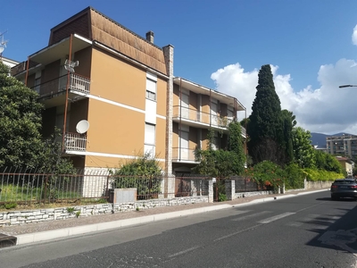 Casa singola in Via Carducci 17 in zona Semicentro a Terni