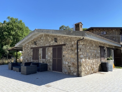 Villa Bifamiliare in vendita a San Giovanni a Piro