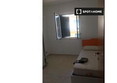 Affittasi stanza in appartamento condiviso a La Massimina-Casal