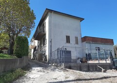 Appartamento indipendente in Via Traversa Livornese in zona Castelnuovo della Misericordia a Rosignano Marittimo