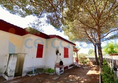 Villa in vendita in Pineta Riviera, Mondragone