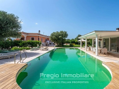 Prestigiosa villa di 292 mq in vendita, Contrada Pezze Vicine, Fasano, Puglia