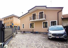 Villa Bifamiliare in vendita a Cinisello Balsamo