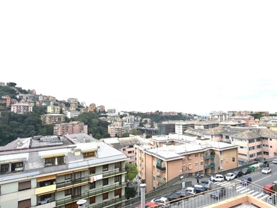 APPARTAMENTO a Borgoratti, Genova