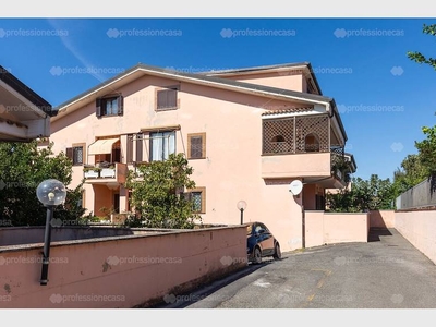 Appartamento in vendita a Albano Laziale, Via Trieste - Albano Laziale, RM