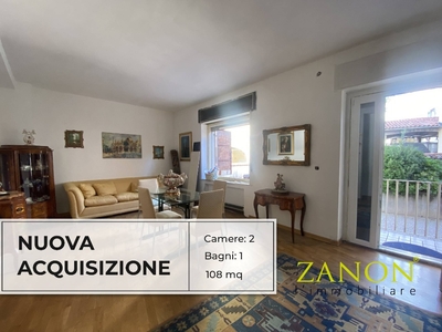 Appartamento in Via Colobini, Gorizia, 5 locali, 1 bagno, 108 m²