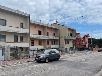 Casa indipendente in CENTRO, Campofilone, 5 locali, 3 bagni, garage