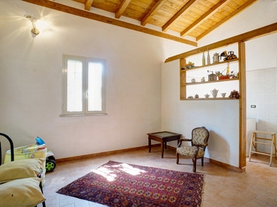 Casa indipendente in Località Panaccio, Arpino, 8 locali, 200 m²