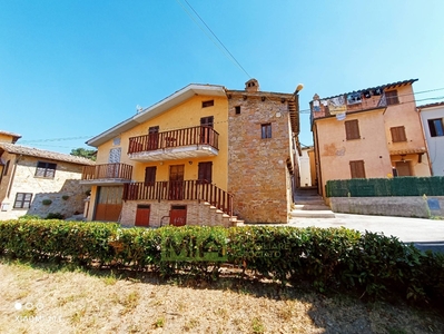 Casa indipendente in Località Villa rustici, Amandola, 6 locali
