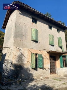 Casa indipendente in Lucinico, Gorizia, 5 locali, 1 bagno, 120 m²