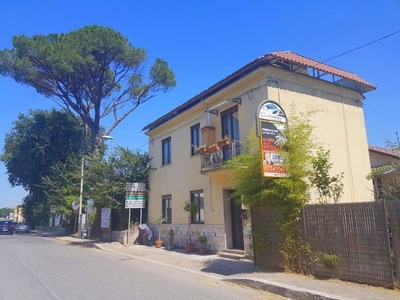 Casa indipendente in Via Campidoglio, Ceprano, 5 locali, 1 bagno