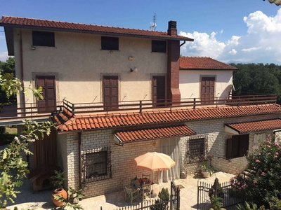 Casa indipendente in Via Casilina sud 1076, Ceprano, 12 locali, 250 m²