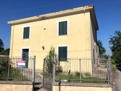 Casa indipendente in Via del Palazzo 16, Arce, 9 locali, 1 bagno