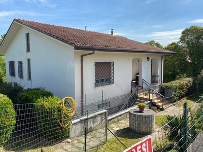 Casa indipendente in VIA LAGO PANTANO 5, Ceprano, 6 locali, 2 bagni