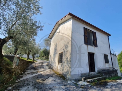 Casa indipendente in Via Panaccio, Arpino, 5 locali, 2 bagni, arredato