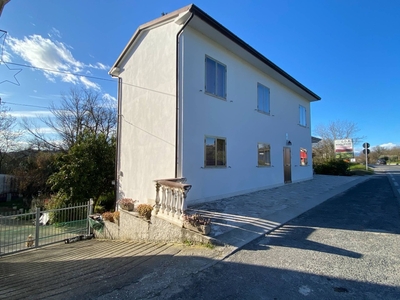 Casa indipendente in Via San Filippo, Magliano di Tenna, 8 locali