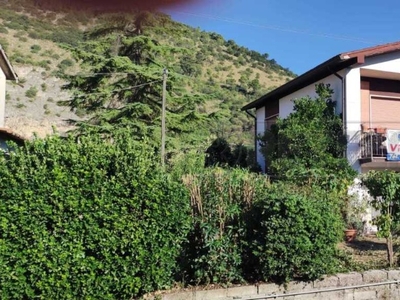 Casa indipendente in Via Sferracavalli 75, Cassino, 6 locali, 190 m²