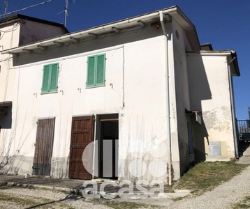 Casa semindipendente a Bagno di Romagna, 4 locali, 2 bagni, con box