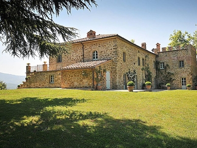 Lussuoso casale in affitto Cortona, Toscana