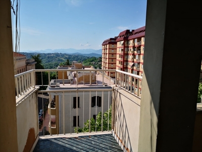 Quadrilocale a Frosinone, 1 bagno, 109 m², 6° piano, 1 balcone
