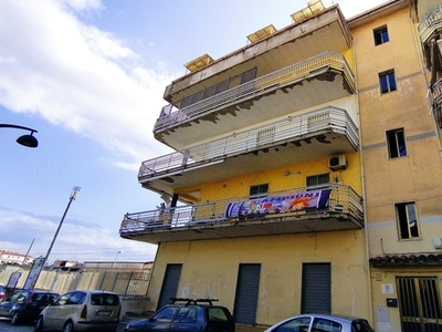 Quadrilocale in Via Roma, Casalnuovo di Napoli, 1 bagno, 90 m²