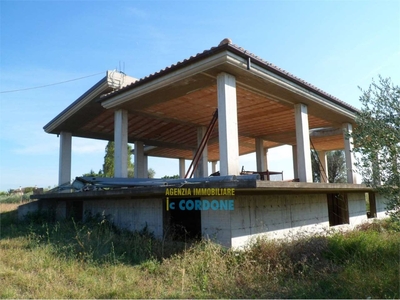 Rustico a Porto Sant'Elpidio, 5 locali, 213 m² in vendita