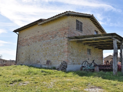 Rustico in Spiazzette, Amandola, 4 locali, 2 bagni, giardino privato