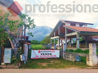 Rustico in Via LE SORGENTI 0, Villa Santa Lucia, 200 m² in vendita