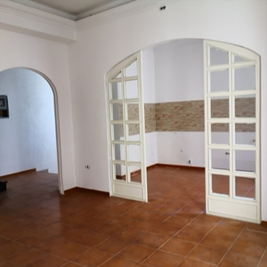 Trilocale in Via Bruno Carloni, Frosinone, 2 bagni, 95 m², 2 balconi