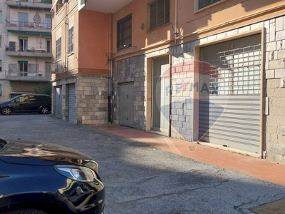 Vendita Negozio VIA MURTOLA, 32D
Palmaro di Pra, Genova
