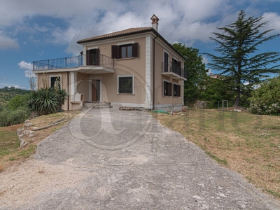 Villa singola in Via Sant'Angelo, Arpino, 20 locali, 4 bagni, con box