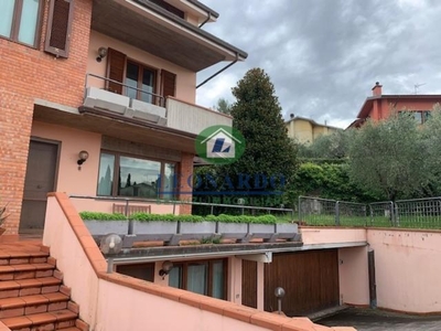 Villetta bifamiliare a Montecatini-Terme, 7 locali, 4 bagni, 280 m²