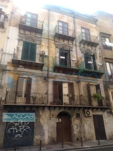 Appartamento da ristrutturare in vendita a Palermo