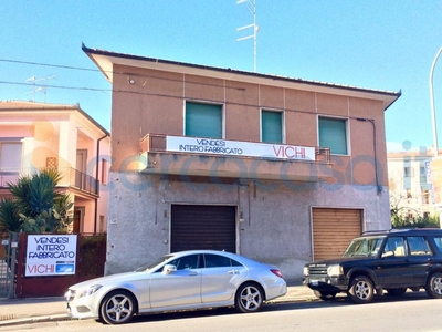 Palazzo da ristrutturare, in vendita in Via Della Pace, Grosseto