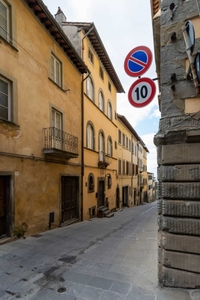 albergo in vendita a Cortona