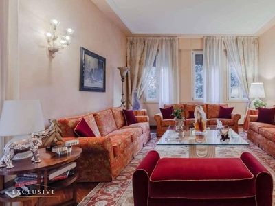 Appartamento di lusso di 224 m² in vendita Via San Francesco D'Assisi 10, Milano, Lombardia