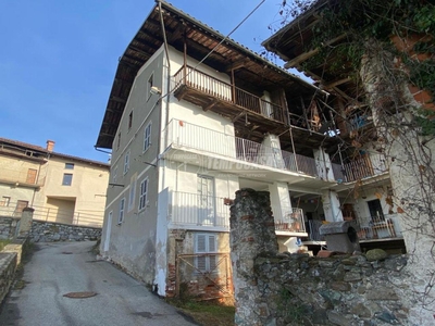 Appartamento in vendita a Val di Chy