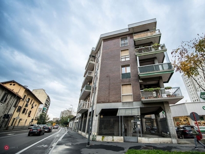 Appartamento in Vendita in Piazza Angilberto II 9 a Milano