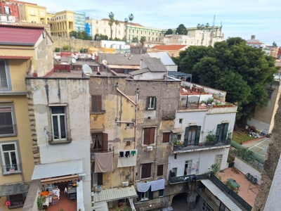 Appartamento in Vendita in Vico Lungo Pontecorvo a Napoli