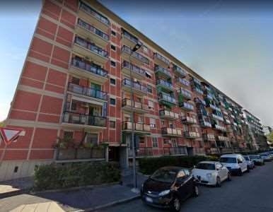 Appartamento in Vendita in Via degli Abeti 20 a Milano