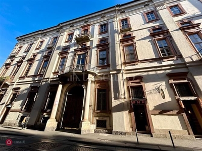 Appartamento in Vendita in Piazza della Consolata a Torino
