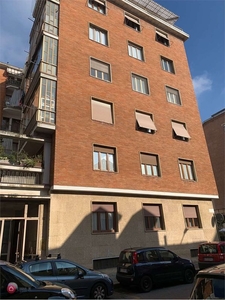 Appartamento in Vendita in Via Don Bosco 82 a Torino