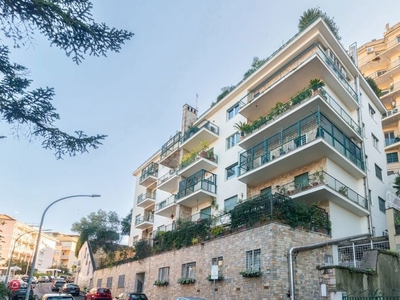 Appartamento in Vendita in Via Giacinta Pezzana a Roma